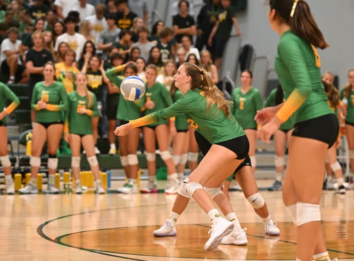 Mira Costa vs. Mater Dei girls volleyball by Heston Quan 8-29-23082920235 (3)